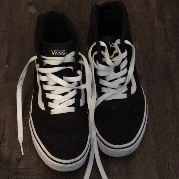 Vans - Picture 2 of 2